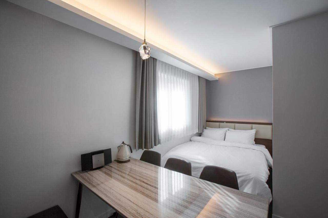 Busan Lounge 26 Hotel Ngoại thất bức ảnh