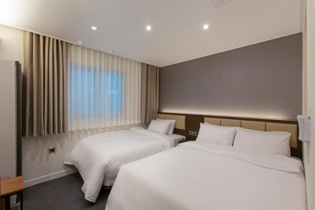 Busan Lounge 26 Hotel Ngoại thất bức ảnh