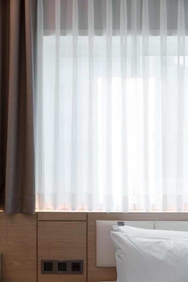 Busan Lounge 26 Hotel Ngoại thất bức ảnh