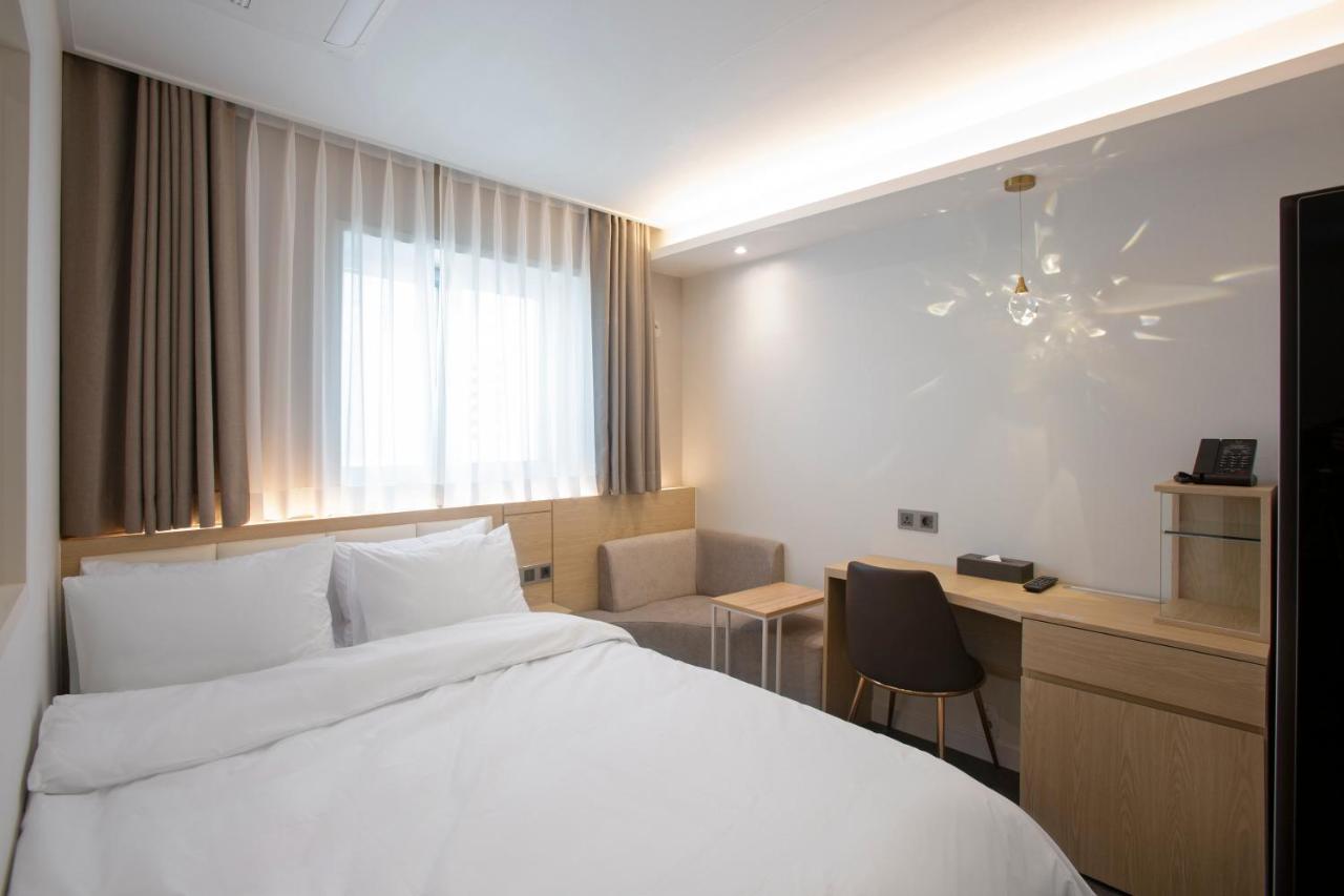 Busan Lounge 26 Hotel Ngoại thất bức ảnh